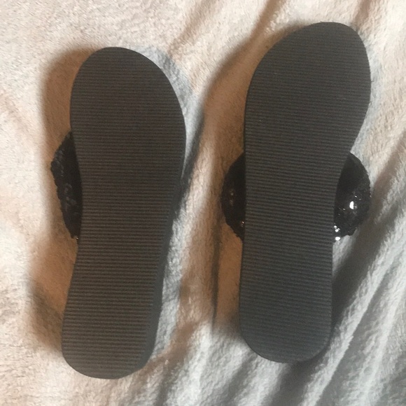 Sandals - Picture 2 of 2